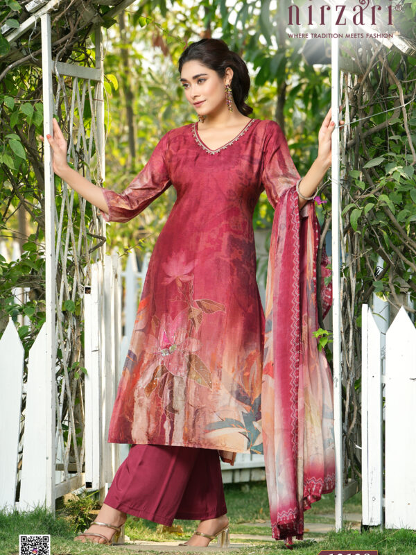 3 Piece set, Paan Neck, D.Silk